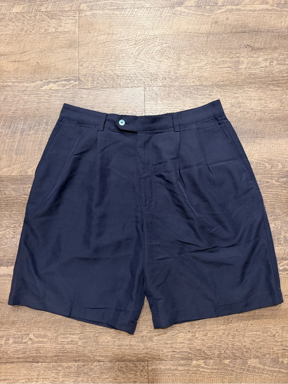 Arnold Palmer Men’s Navy Blue Pleated Shorts Size 34